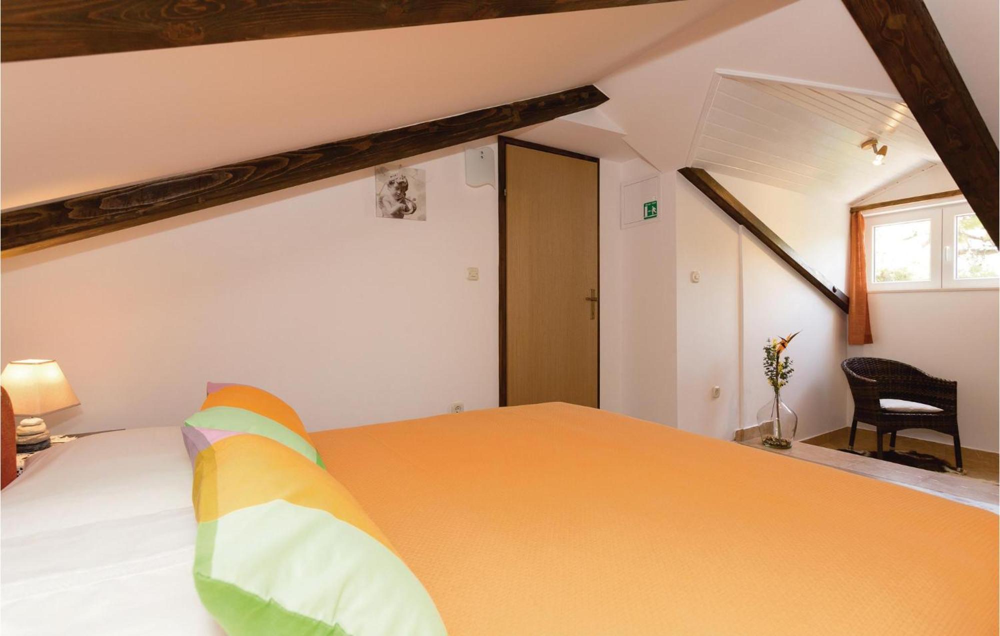 Appartement In With Kitchenette